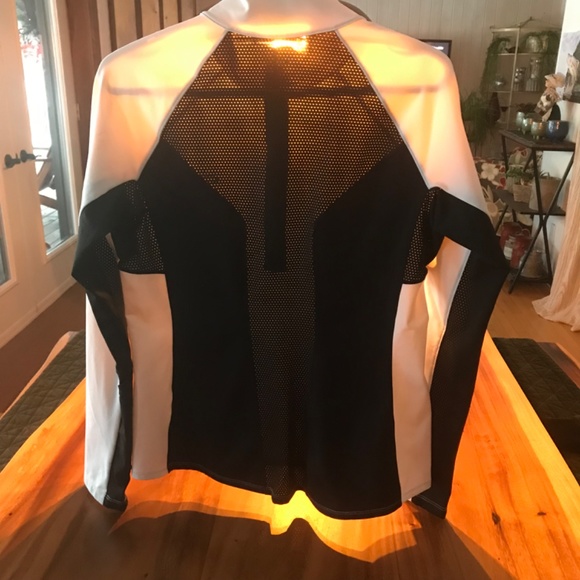 Ohydrolix and Reebok - Picture 3 of 8